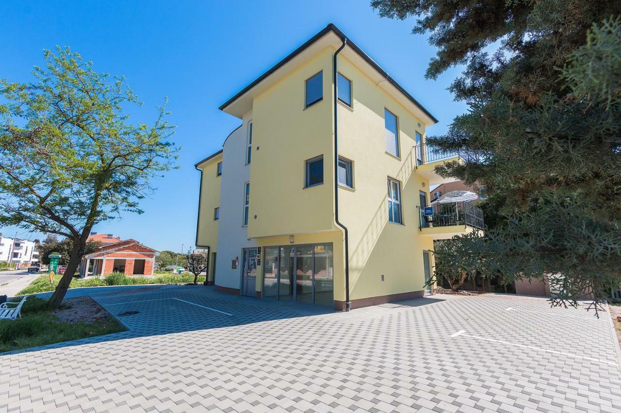 Guesthouse Bencun מדולין מראה חיצוני תמונה