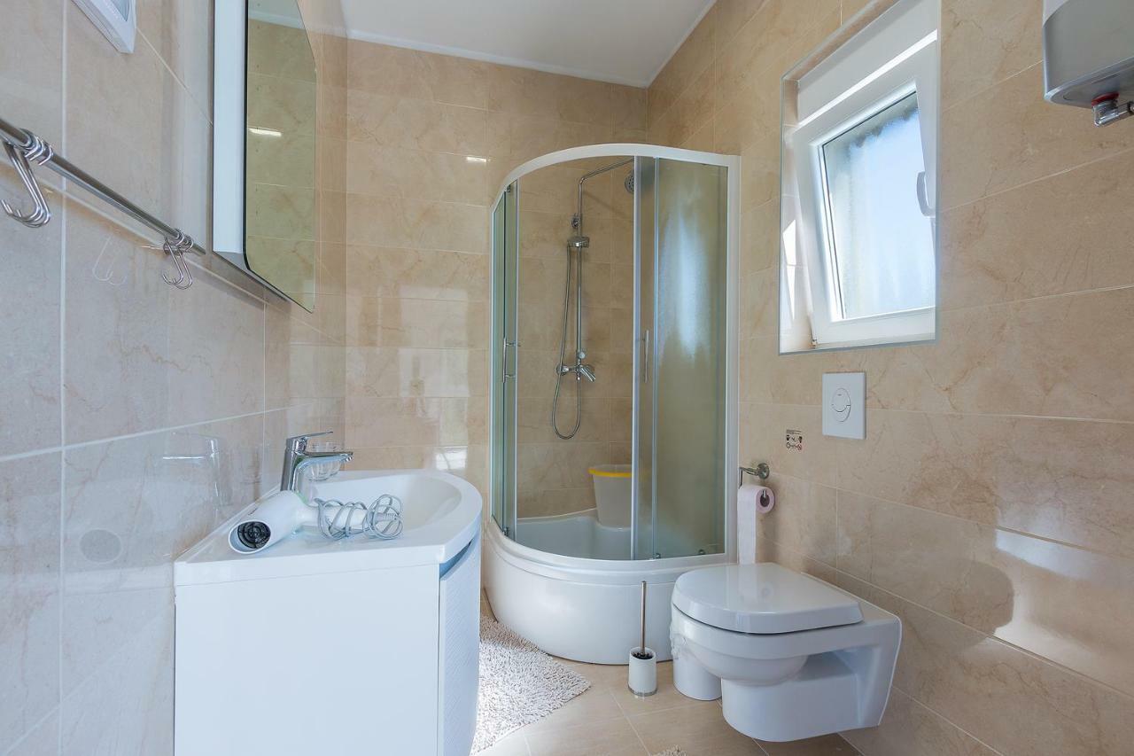 Guesthouse Bencun מדולין מראה חיצוני תמונה